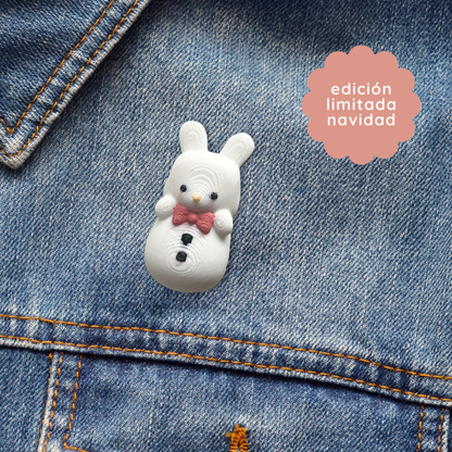 pin conejita de nieve
